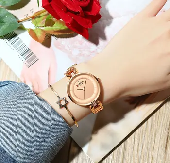 Femei Ceas CURREN Brand de Lux de Moda Casual, Doamnelor Cuarț Ceas de mână de Aur a Crescut Oțel Inoxidabil Plasă de Rochie Ceas Pentru Fata